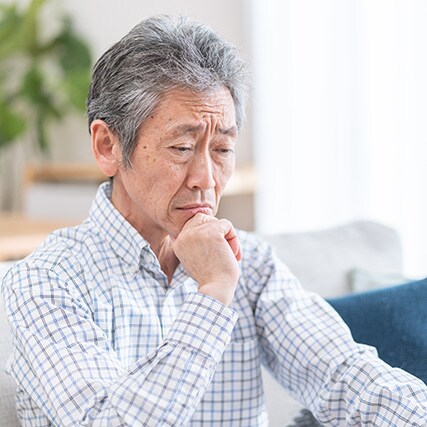 膝に水がたまるとは？考えられる原因と対処法をご紹介
