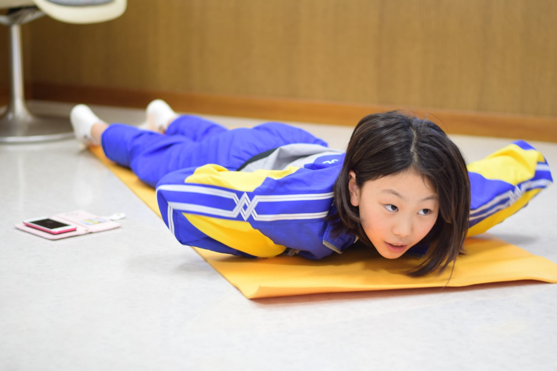 筋トレが骨端線の伸びに影響するって本当 子供 小児の低身長治療なら西新宿整形外科クリニック 筋トレが骨端線の伸びに影響するって本当 子供 小児の低身長治療なら西新宿整形外科クリニック
